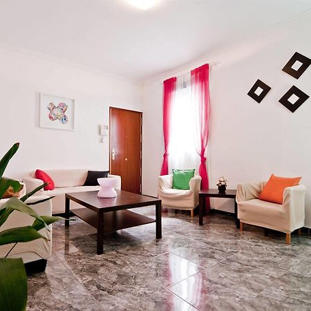 Apartamentos Aqui Me Quedo マドリード エクステリア 写真