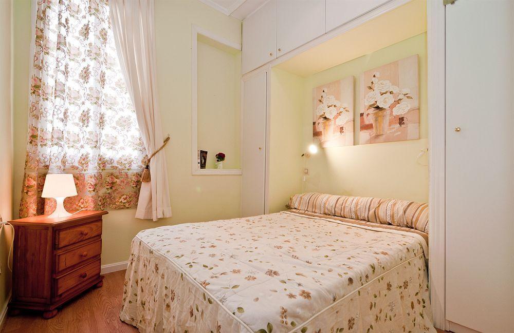 Apartamentos Aqui Me Quedo マドリード エクステリア 写真