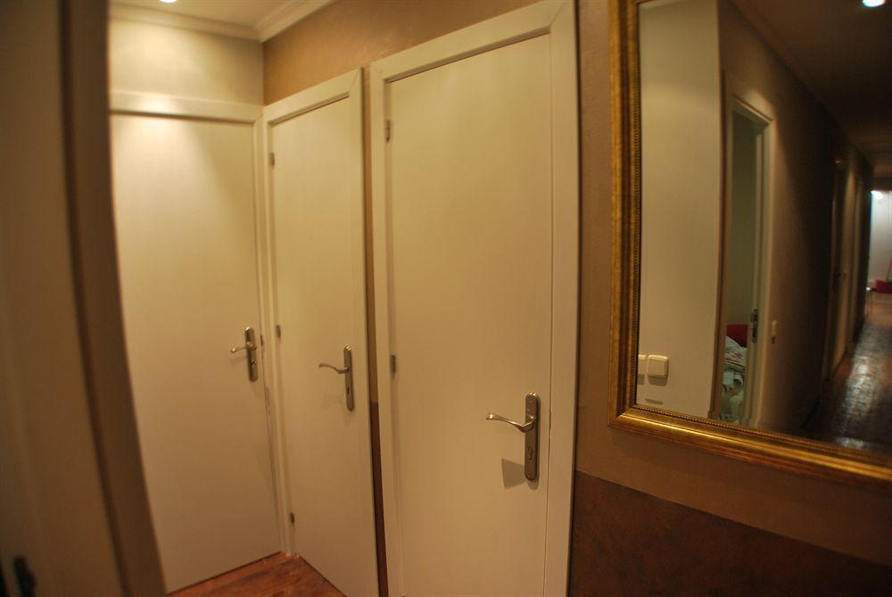 Apartamentos Aqui Me Quedo マドリード エクステリア 写真