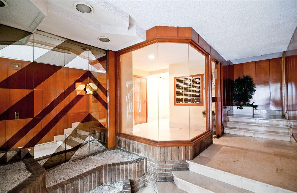 Apartamentos Aqui Me Quedo マドリード エクステリア 写真