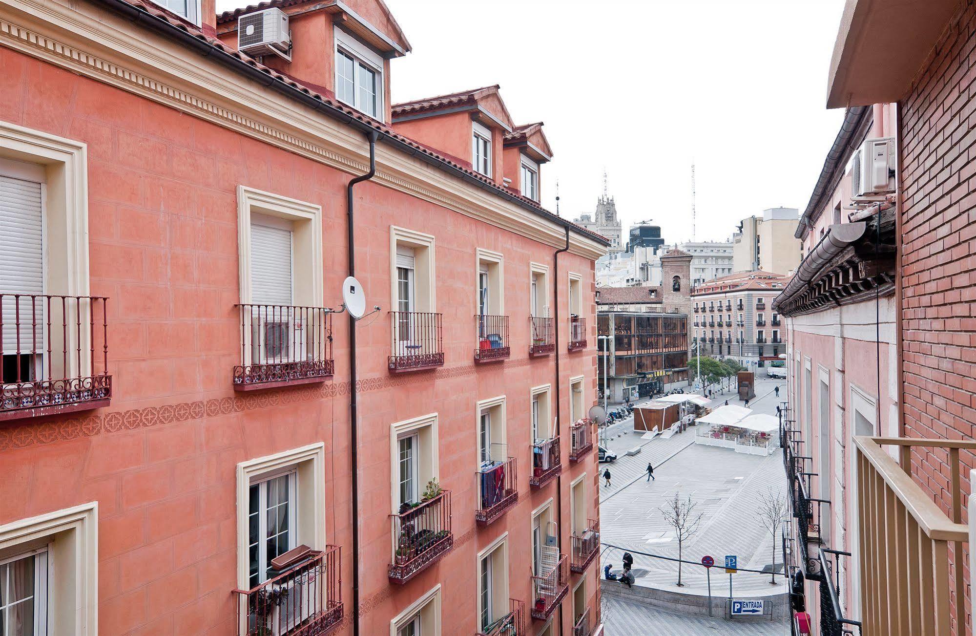 Apartamentos Aqui Me Quedo マドリード エクステリア 写真
