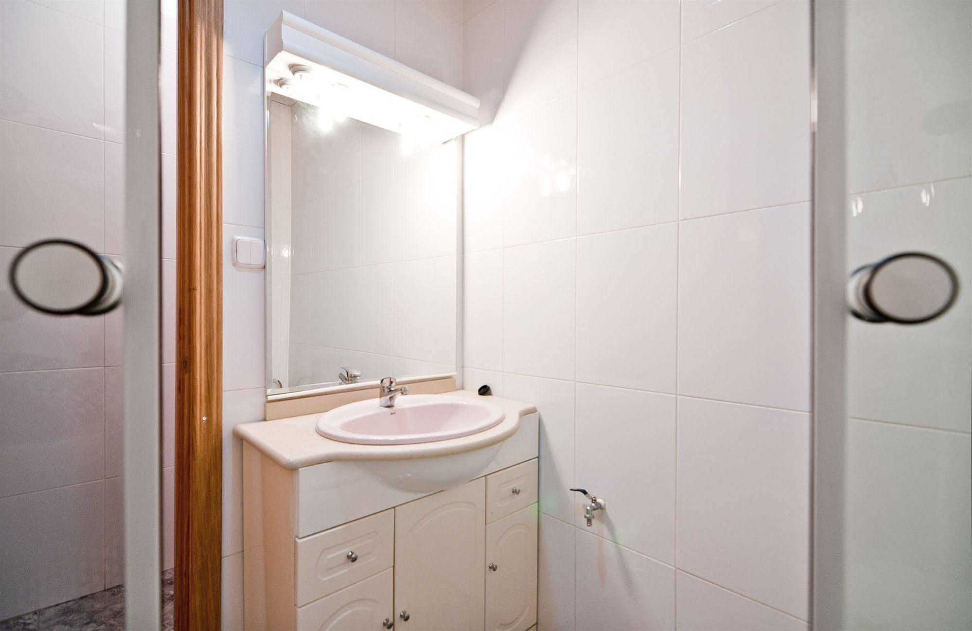 Apartamentos Aqui Me Quedo マドリード エクステリア 写真