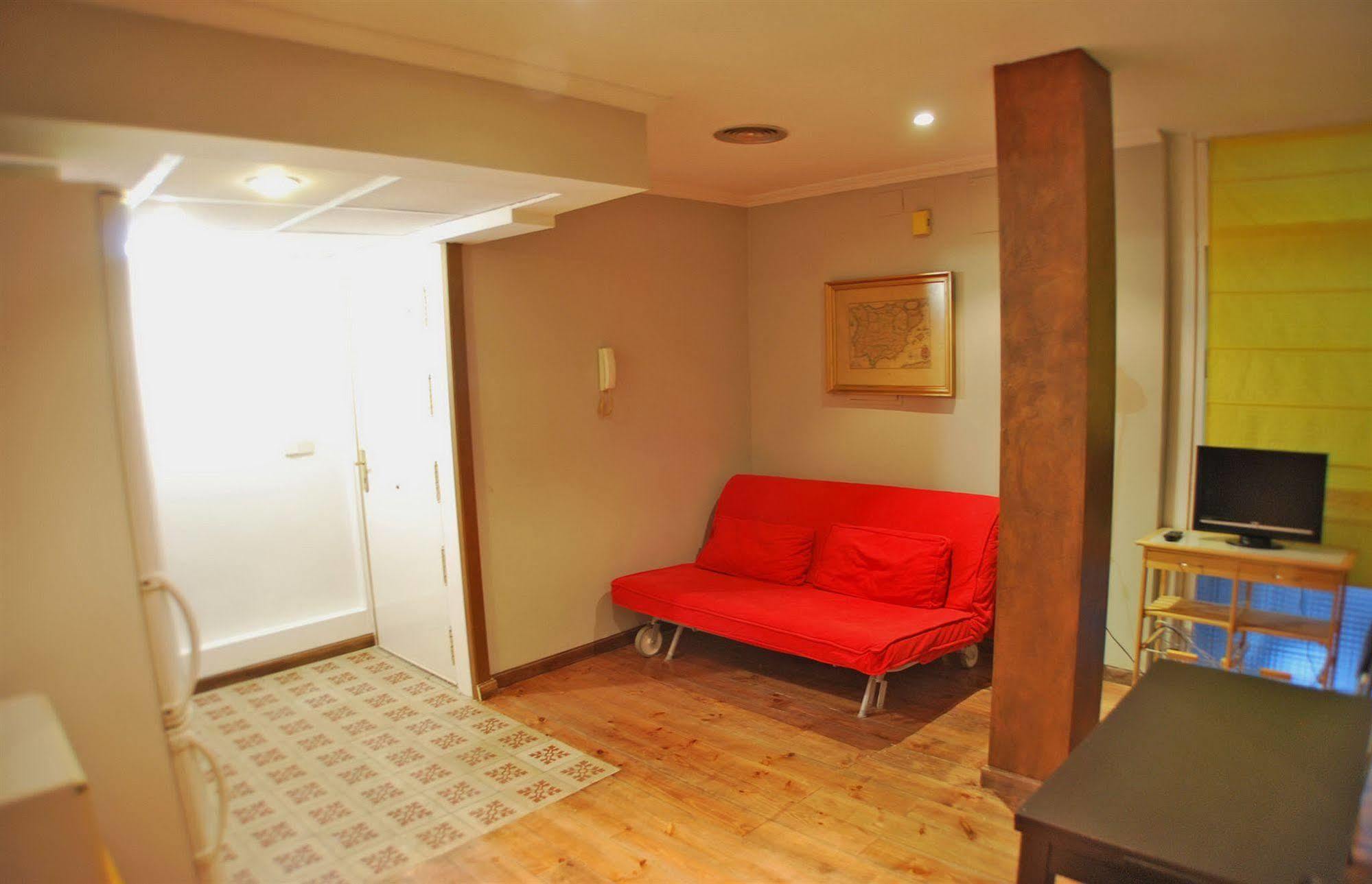 Apartamentos Aqui Me Quedo マドリード エクステリア 写真